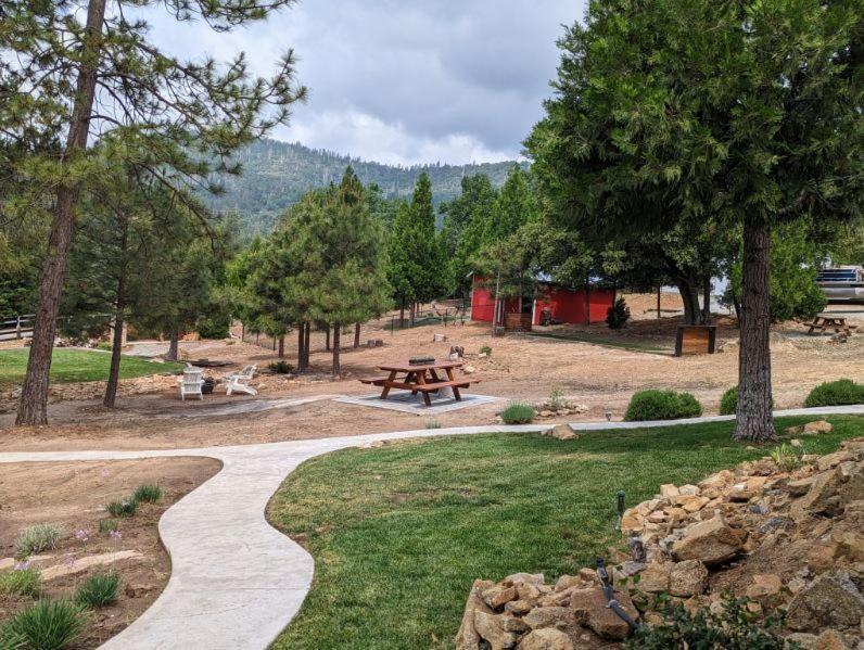 Red Barn Retreat Otel North Fork Dış mekan fotoğraf